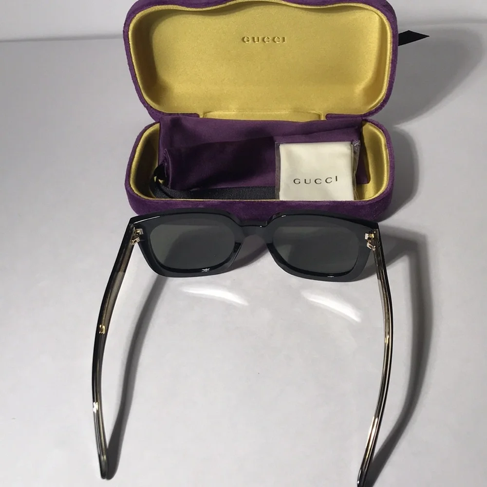 New Authentic Gucci GG0912S 001 Black Square Sunglasses with Case